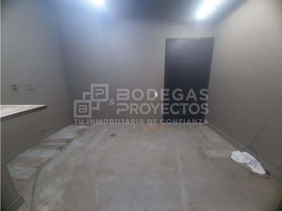 ARRIENDO DE BODEGA DISPONIBLE SECTOR SABANETA - 6
