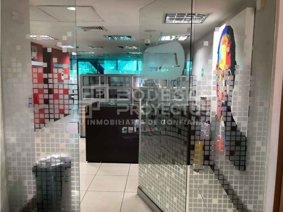 OFICINA DISPONIBLE PARA VENTA EN POBLADO