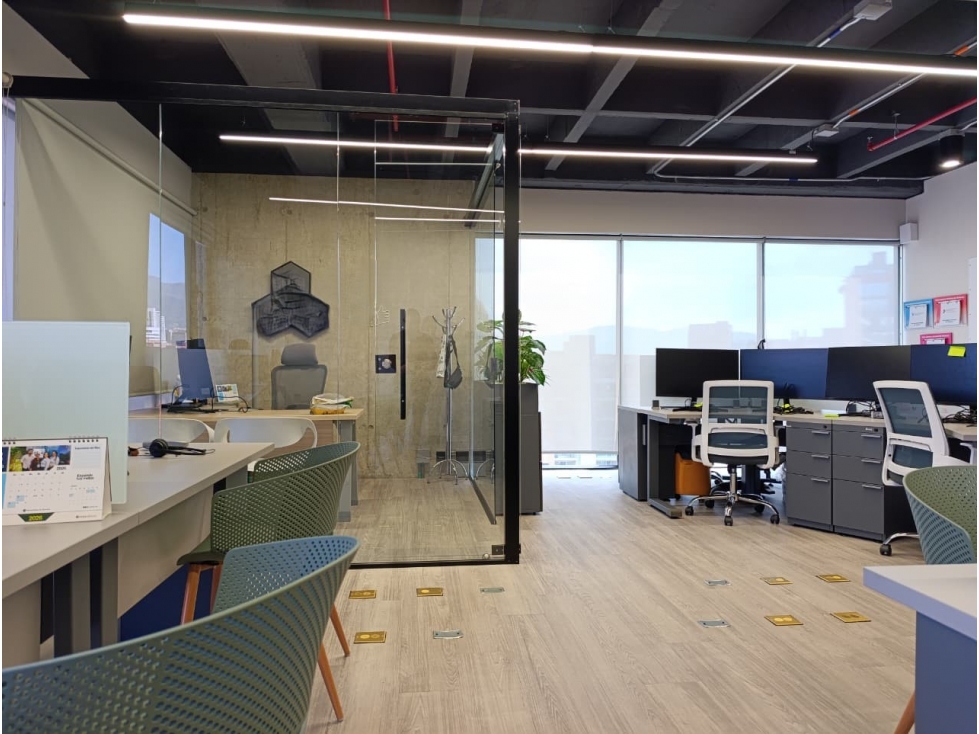 OFICINA EN VENTA POBLADO-MEDELLIN