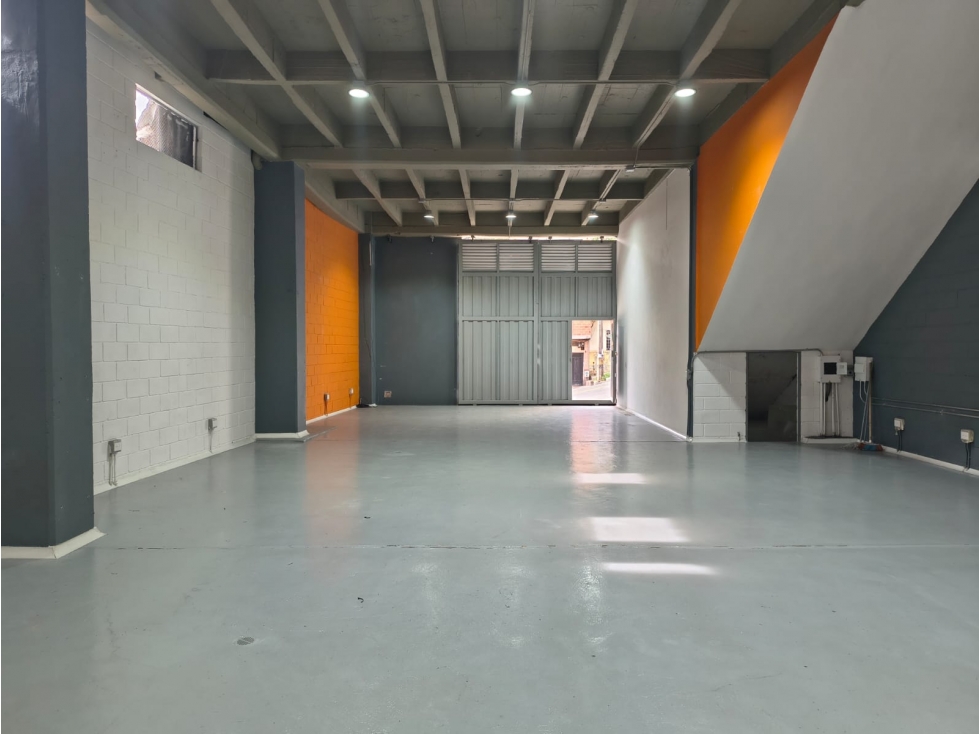 BODEGA EN PRIMER PISO DISPONIBLE PARA ARRIENDO UBICADA EN BOSTON — foto 2