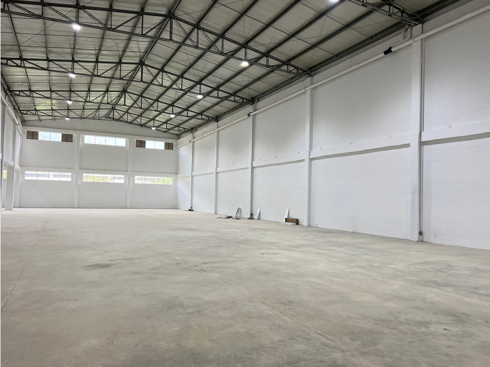 BODEGA NUEVA EN ARRIENDO LA TABLAZA, VARIANTE A CALDAS - 2