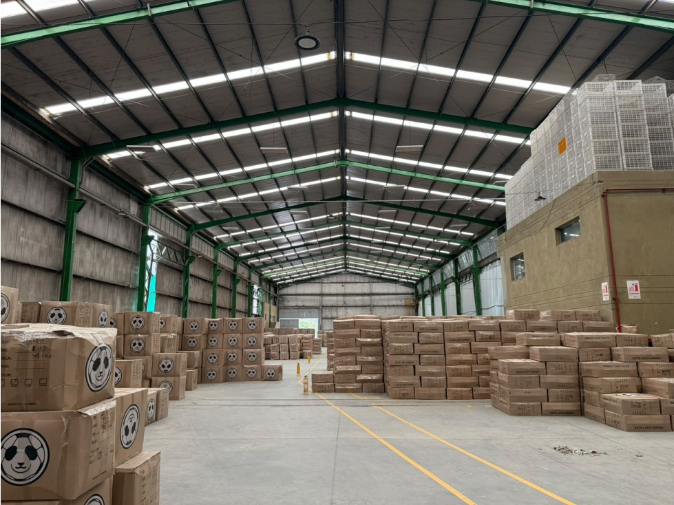 BODEGA DISPONIBLE PARA ARRIENDO EN GIRARDOTA, UNIDAD CERRADA - 4