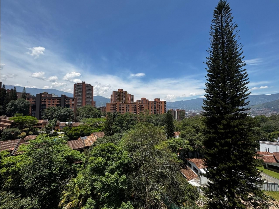 Apartamento en venta, El Poblado, sector el Campeste, Medellín +C