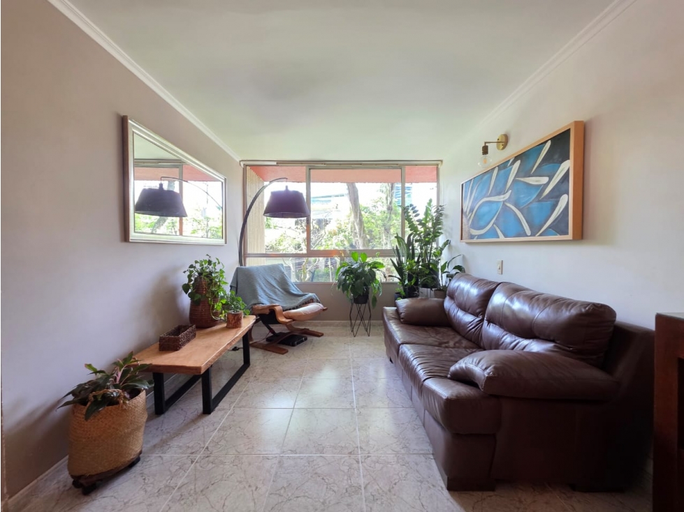 Apartamento en venta, Parta baja del barrio El Poblado, sector Manila — foto 3