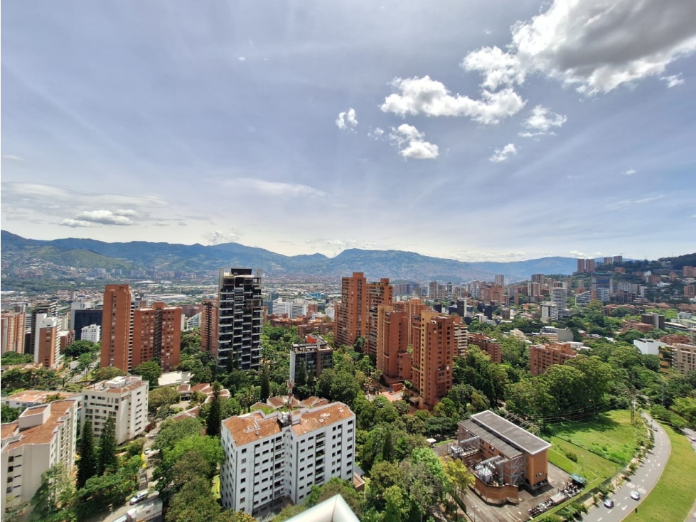 Venta Apartamento hermosa vista, El Poblado, Loma Los Parras — foto 4