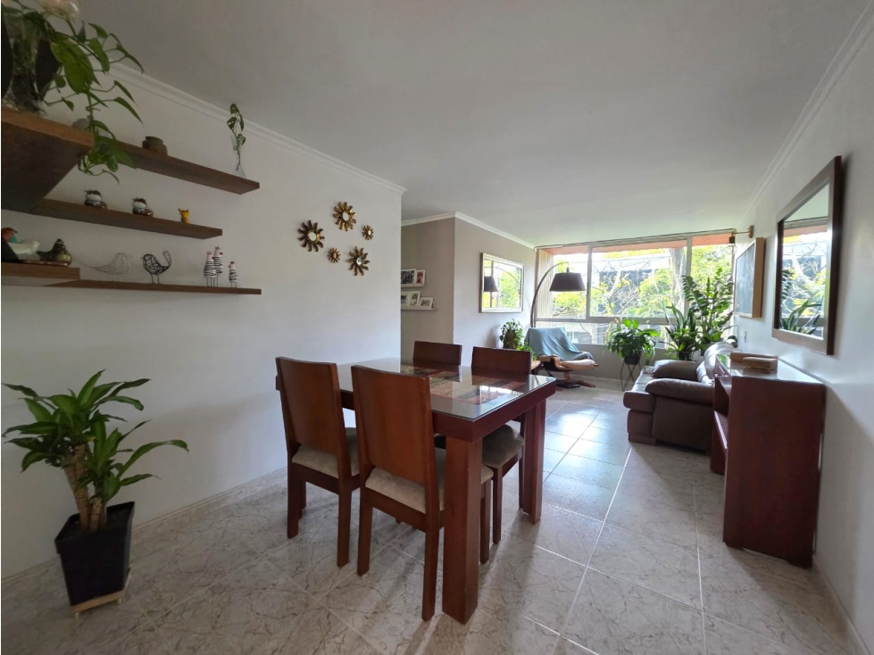 Apartamento en venta, Parta baja del barrio El Poblado, sector Manila — foto 4