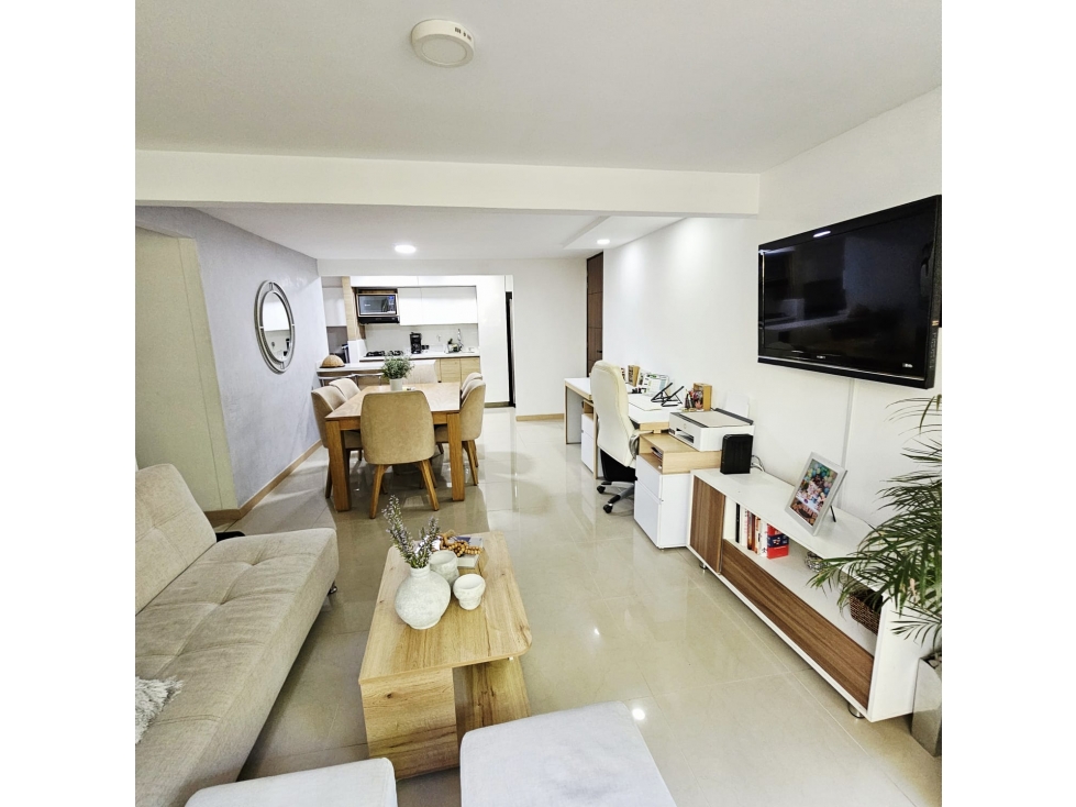 Apartamento remodelado en venta, Envigado, Loma de Cumbres — foto 4
