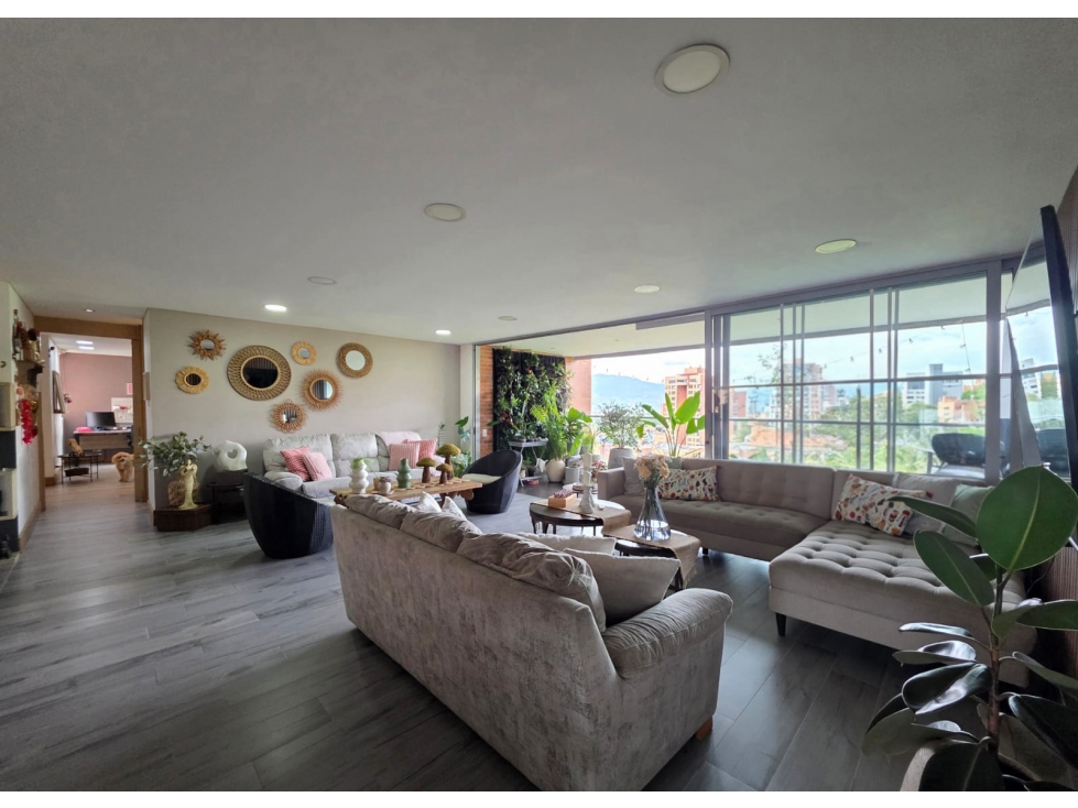 Apartamento en venta, moderno, hermosa vista, Benedictinos, Envigado