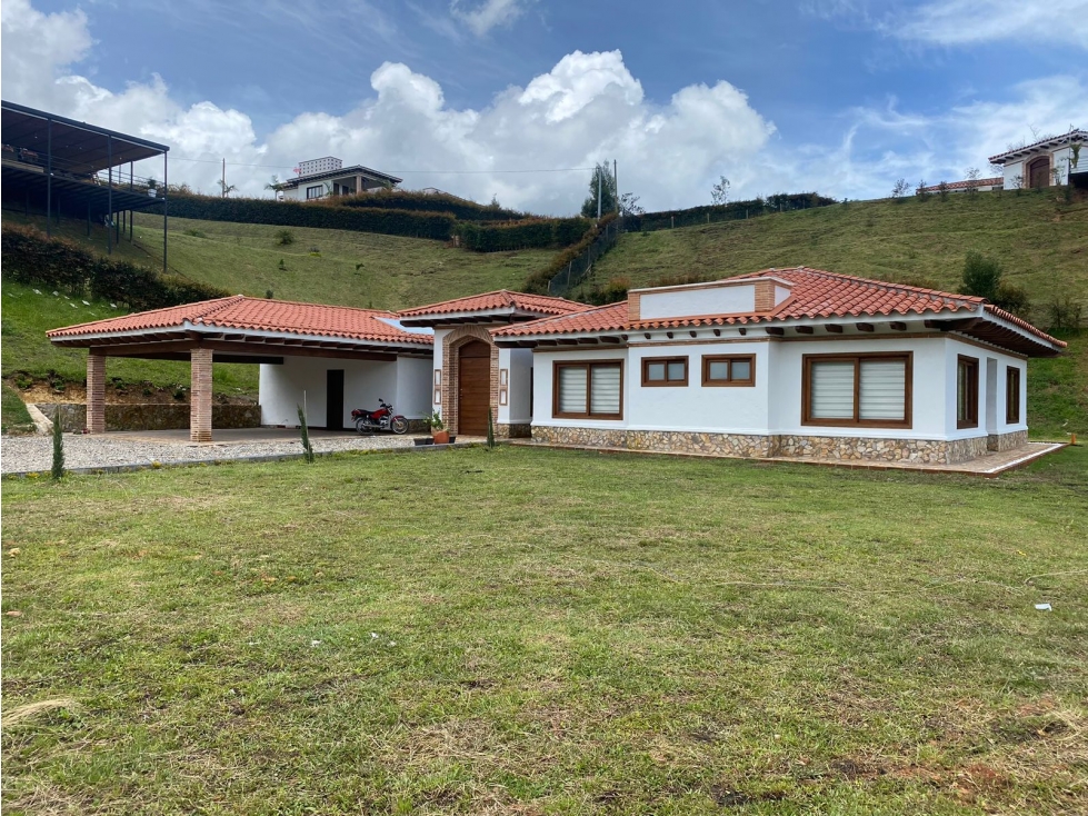 Casa Campestre en Venta, Rionegro, vereda Quirama, para estrenar — foto 3