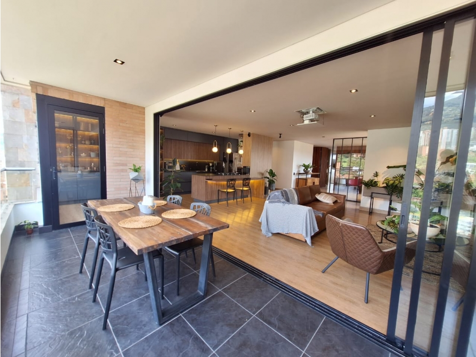 Venta Apartamento hermosa vista, El Poblado, Loma Los Parras — foto 2