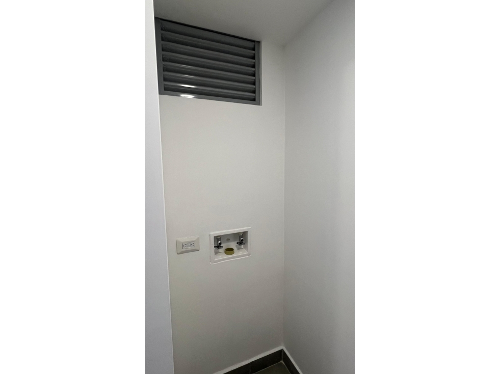 Apartamento en Venta, Rionegro San Nicolas, excelente ubicación — foto 3