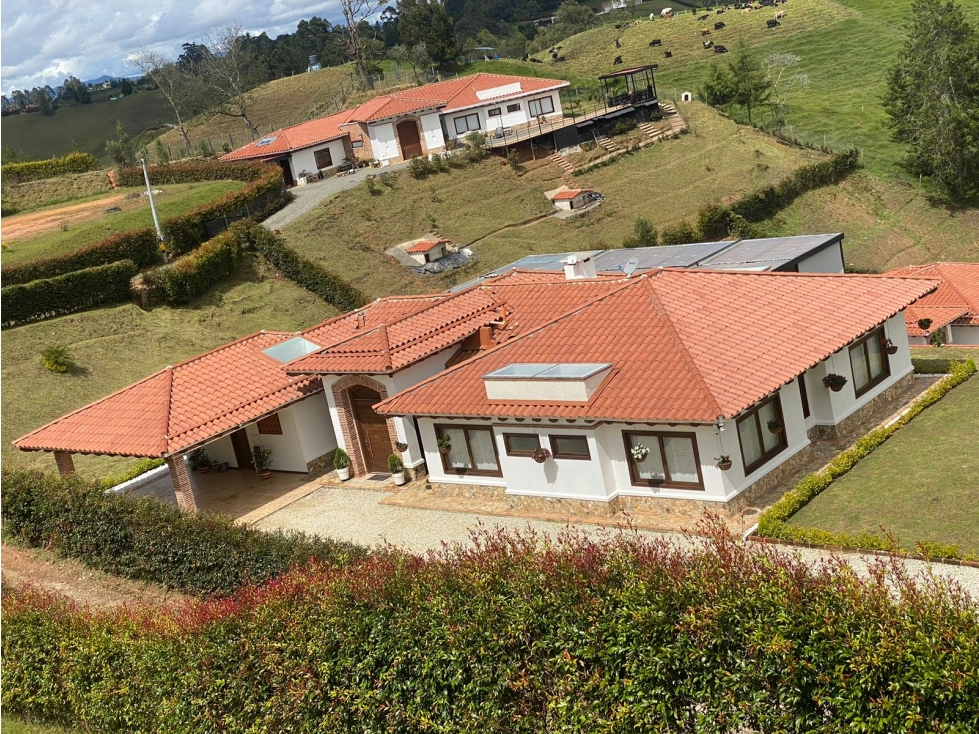 Casa Campestre en Venta, Rionegro, vereda Quirama, para estrenar