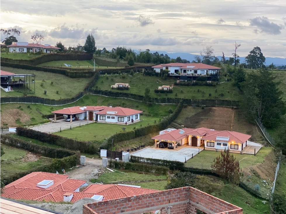 Casa Campestre en Venta, Rionegro, vereda Quirama, para estrenar — foto 2