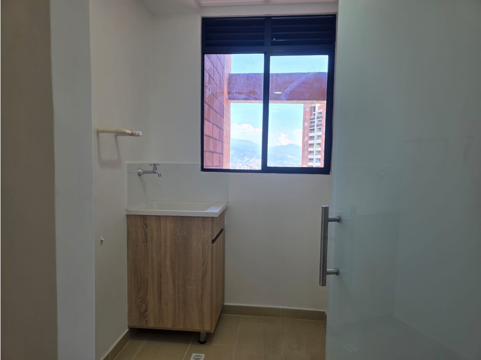 Apartamento en Venta, para estrenar, camino verde, Envigado +C — foto 5