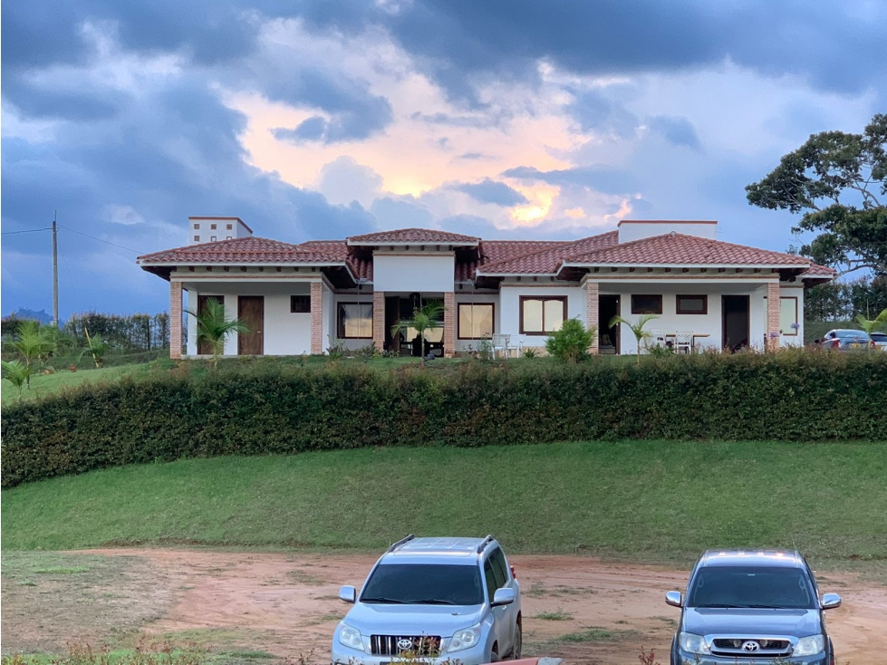 Casa Campestre en Venta, Rionegro, vereda Quirama, para estrenar — foto 4