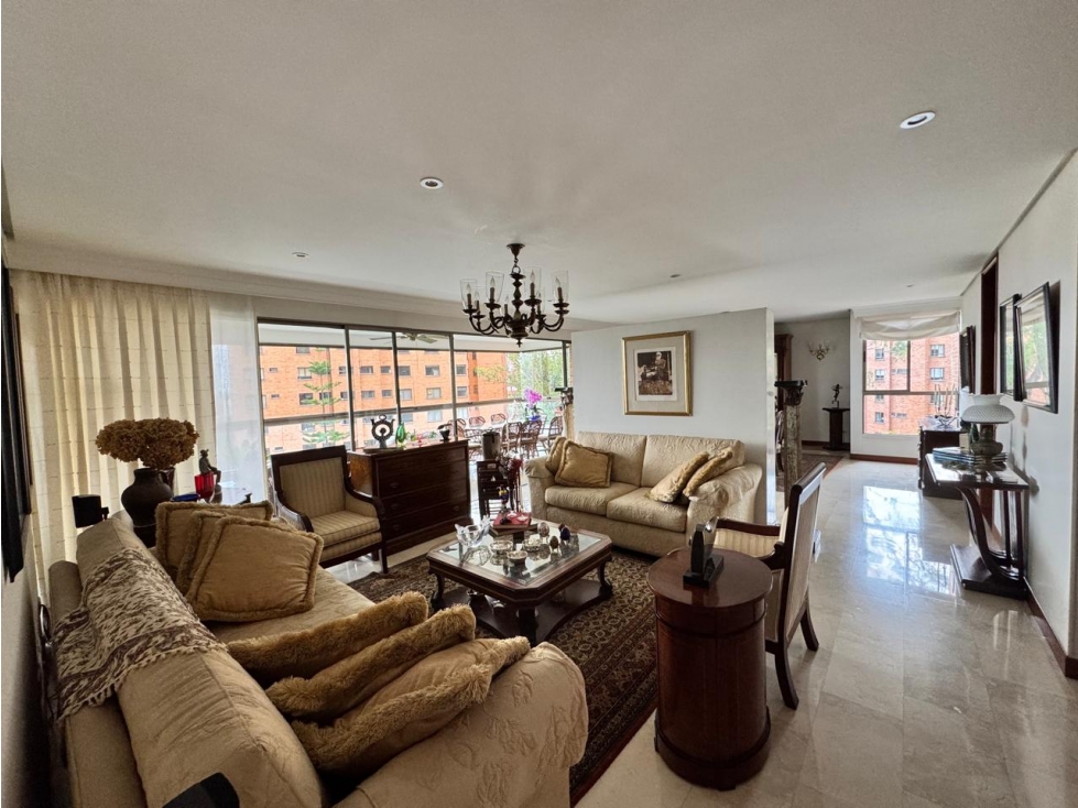 Apartamento en venta, Elegante, Vista a Verde, El Pobado, La Concha +C — foto 5