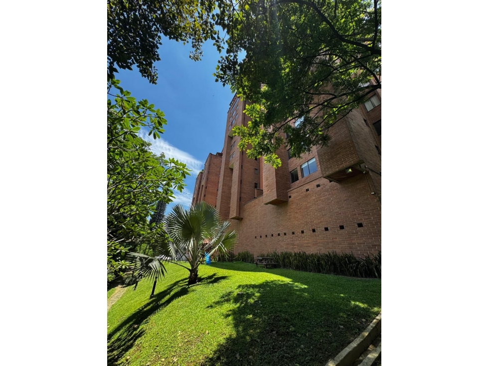Apartamento en venta, El Poblado, sector el Campeste, Medellín +C — foto 2