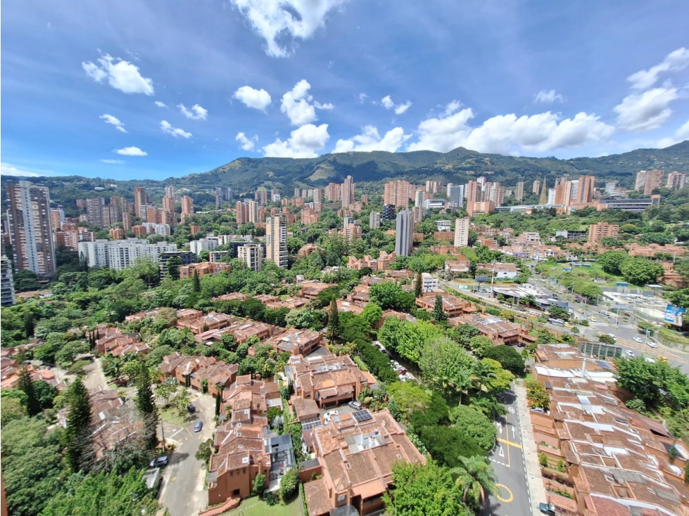 Venta Apartamento hermosa vista, El Poblado, Loma Los Parras — foto 3