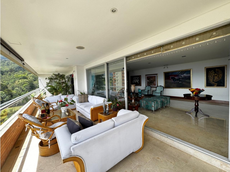 Apartamento a la venta, El Poblado, Loma El Tesoro, Parte Alta +C — foto 4
