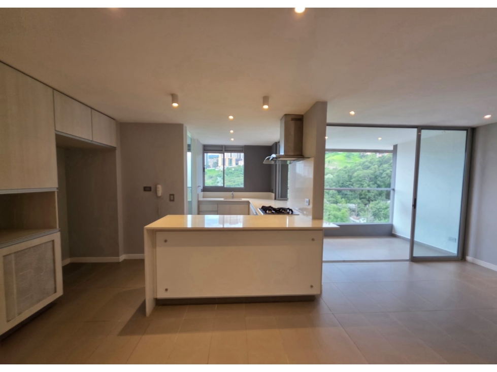 Apartamento en venta, Modernos acabados, Las Palmas; El Poblado — foto 6