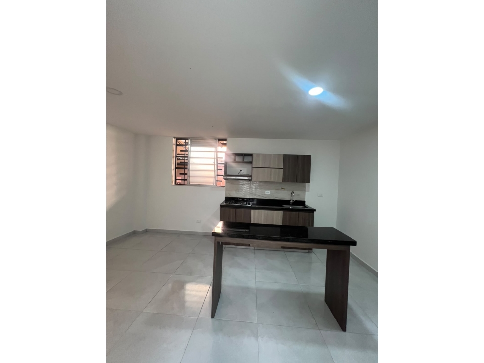 SE ARRIENDA APARTAMENTO EN BOSTON MEDELLIN — foto 3