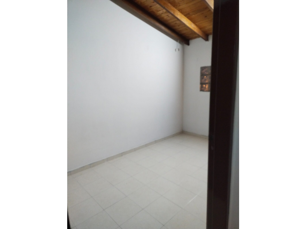 SE VENDE APARTAMENTO EN SAN JAVIER MEDELLIN — foto 4