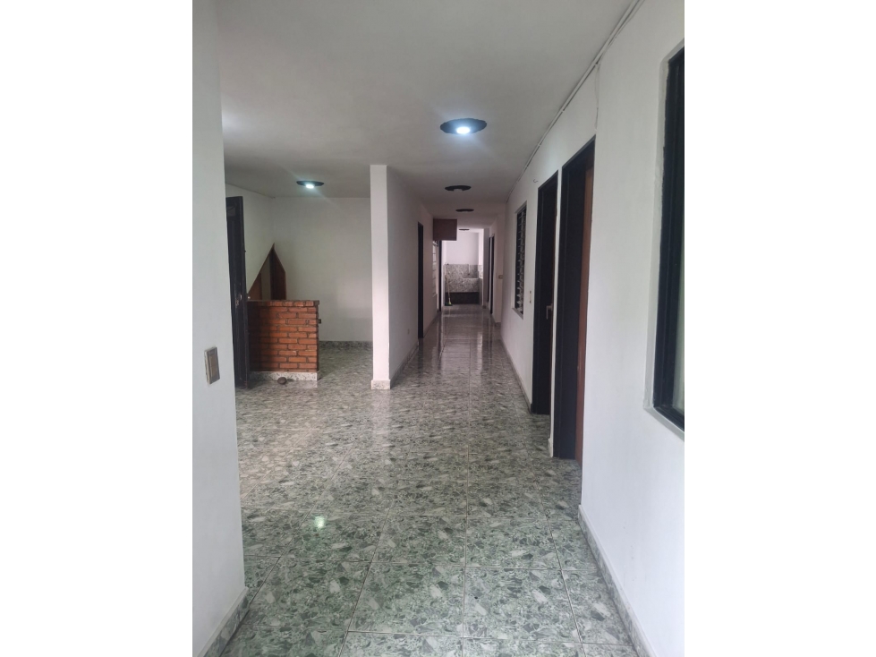SE VENDE APARTAMENTO EN BUENOS AIRES MEDELLIN — foto 4