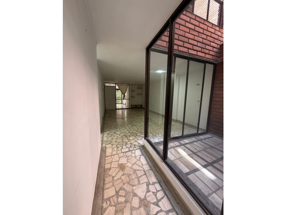 APARTAMENTO EN ARRIENDO EN PRIMER PISO, SECTOR SIMON BOLIVAR — foto 3