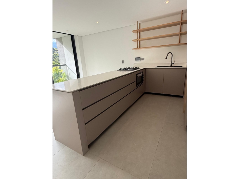 SE ARRIENDA APARTAMENTO EN LA CASTELLANA MEDELLIN — foto 3
