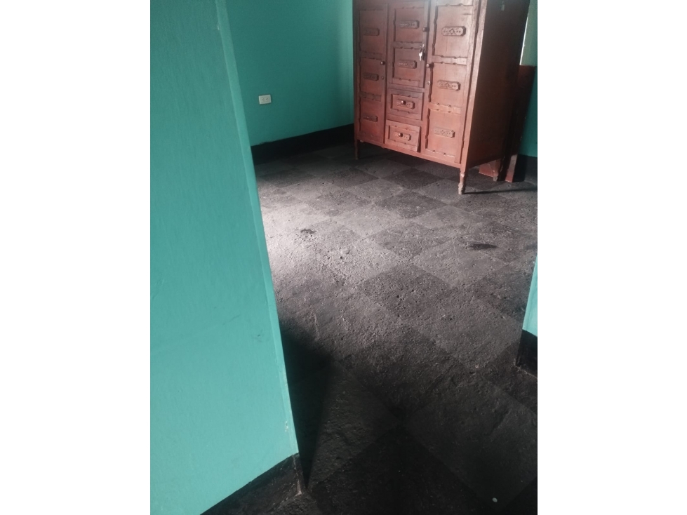 SE VENDE APARTAMENTO EN MANRIQUE MEDELLIN PARTE BAJA NEGOCIABLE — foto 3