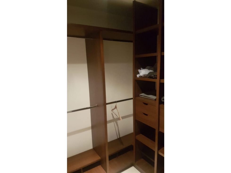 SE VENDE APARTAMENTO EN LAURELES MEDELLIN — foto 6