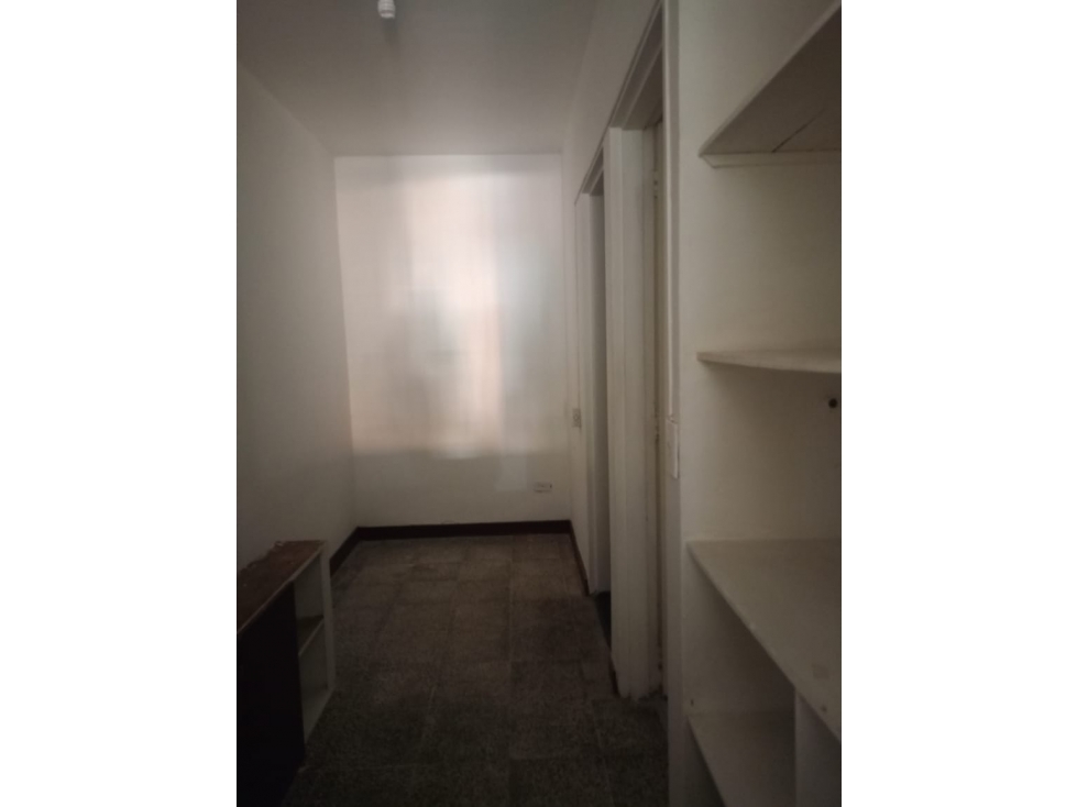 SE ARRIENDA LOCAL EN LAURELES MEDELLIN — foto 6