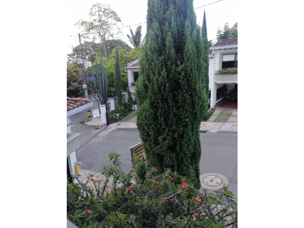 SE VENDE CASA EN ENVIGADO SECTOR LOMA LAS BRUJAS — foto 3