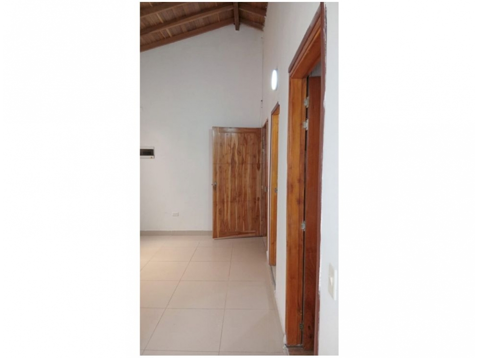 SE VENDE APARTAMENTO EN SANTA MONICA — foto 2