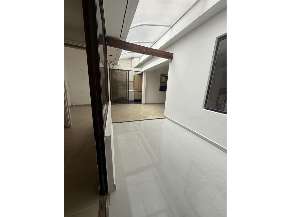 SE ARRIENDA APARTAMENTO EN CONQUISTADORES MEDELLIN