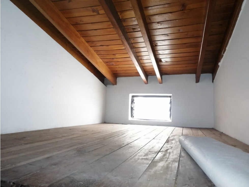 SE VENDE APARTAMENTO-CERCA AL PRIMER PARQUE DE LAURELES MEDELLIN — foto 2