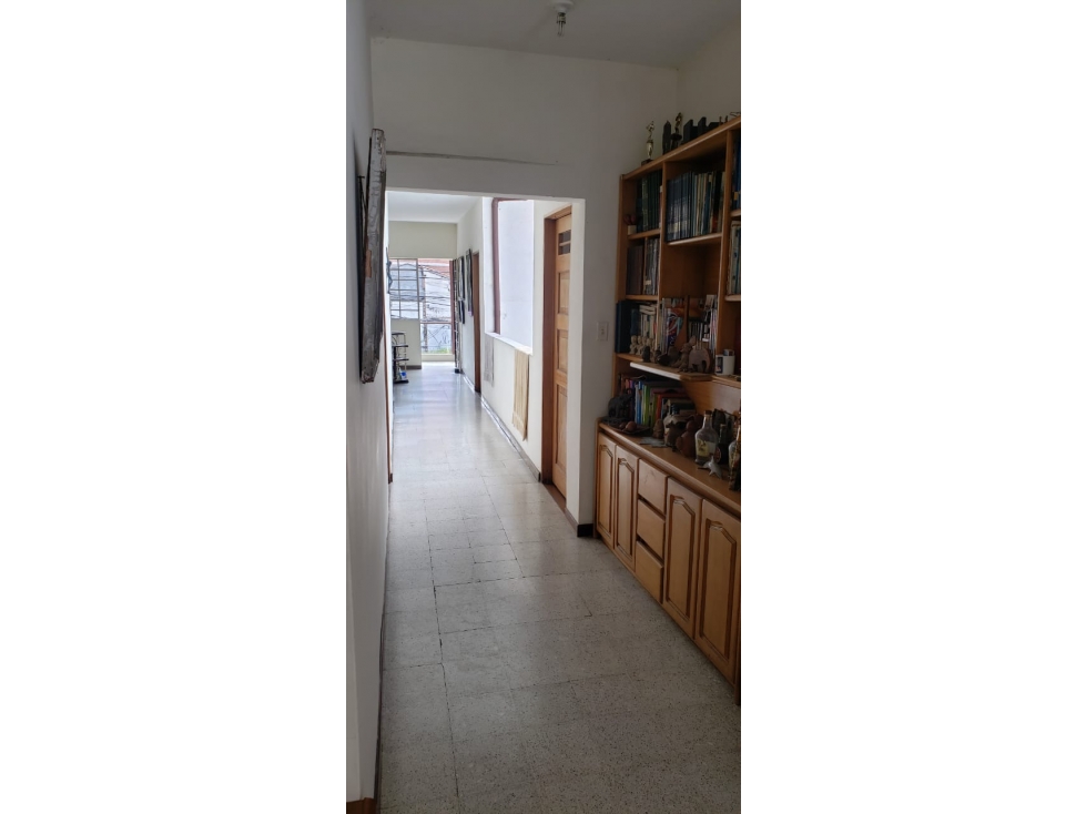 SE VENDE CASA LOTE EN LAURELES MEDELLIN SEGUNDO PARQUE — foto 2