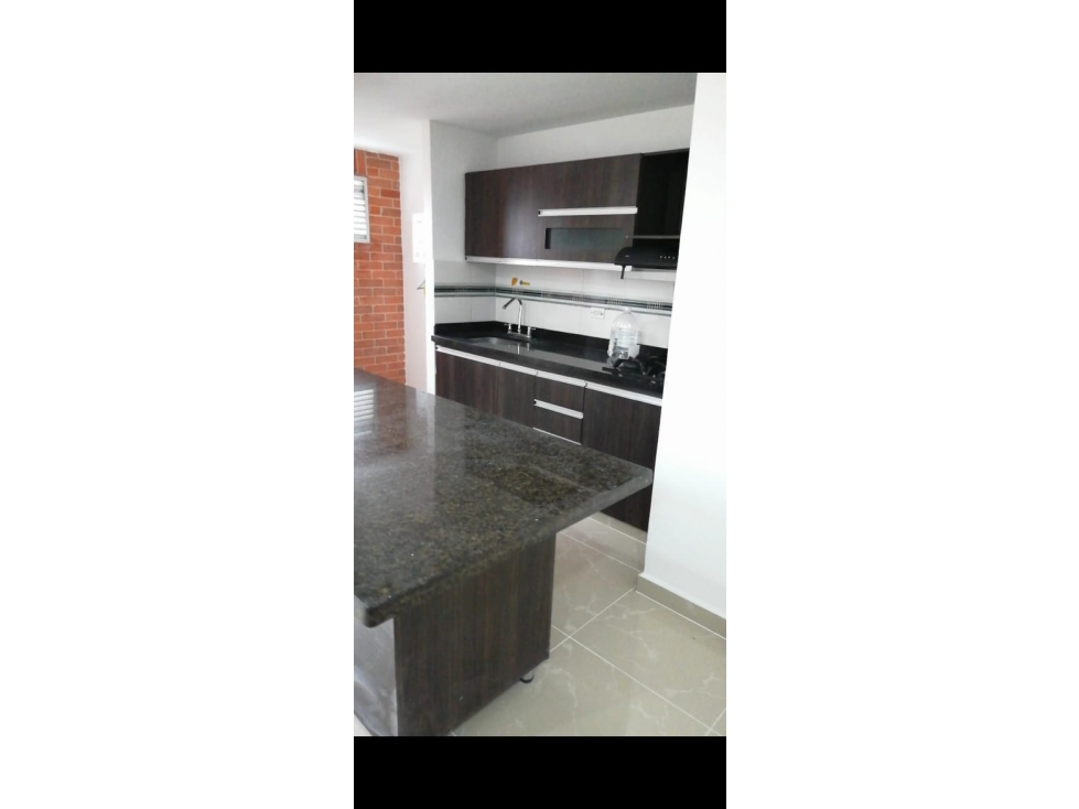 SE VENDE APARTAMENTO EN LAURELES MEDELLIN PRIMER PARQUE — foto 2