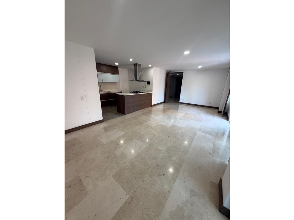 SE ARRIENDA APARTAMENTO EN LAURELES MEDELLIN — foto 5