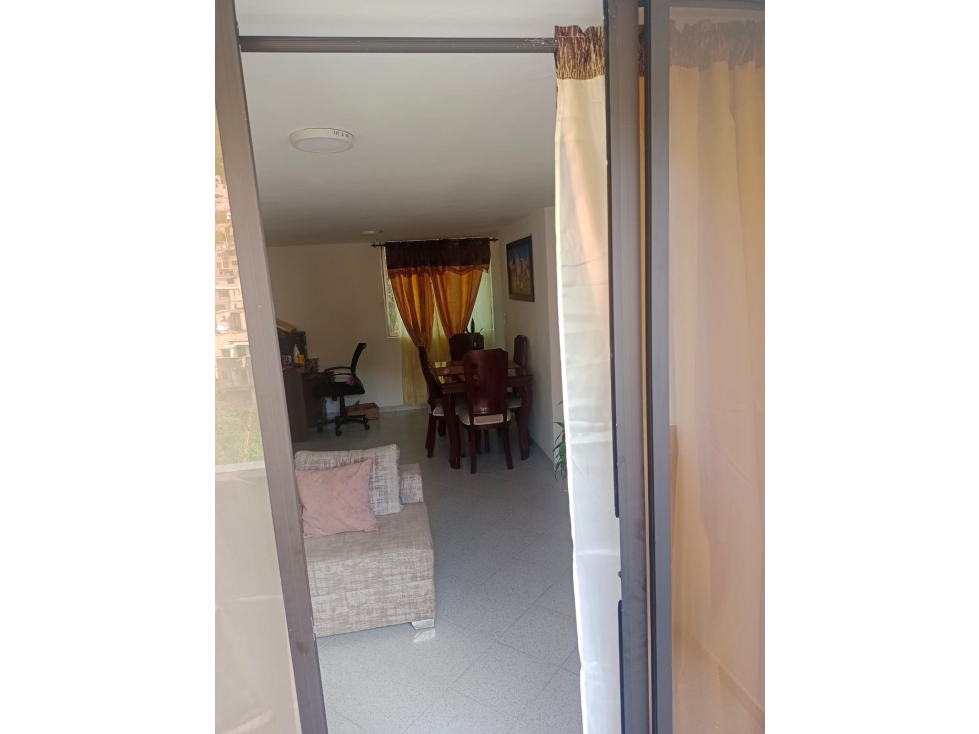 SE VENDE APARTAMENTO EN BUENOS AIRES UNIDAD LOYOLA — foto 2