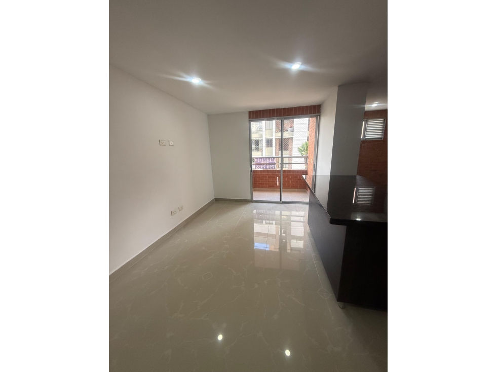 SE VENDE APARTAMENTO EN EL PRIMER PARQUE DE LAURELES MEDELLIN — foto 5