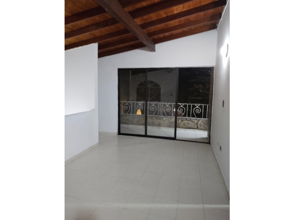 SE VENDE APARTAMENTO EN SAN JAVIER MEDELLIN — foto 2