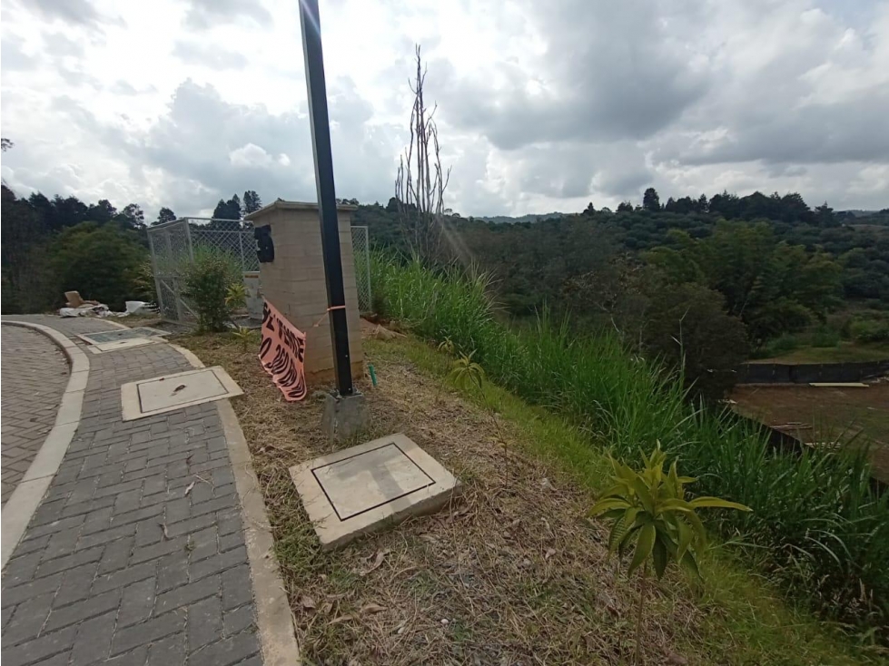 SE VENDE LOTE EN CONDOMINIO GUARNE RIONEGRO 1919 MTS. — foto 2