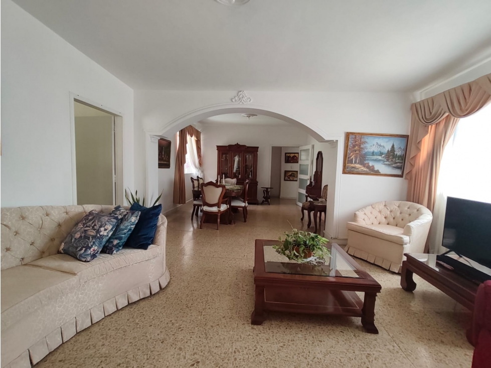 SE ARRIENDA CASA PARA OFICINA POR EL SEGUNDO PARQUE DE LAURELES — foto 3