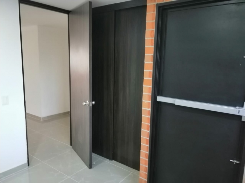 SE VENDE APARTAMENTO EN LAURELES MEDELLIN PRIMER PARQUE — foto 6