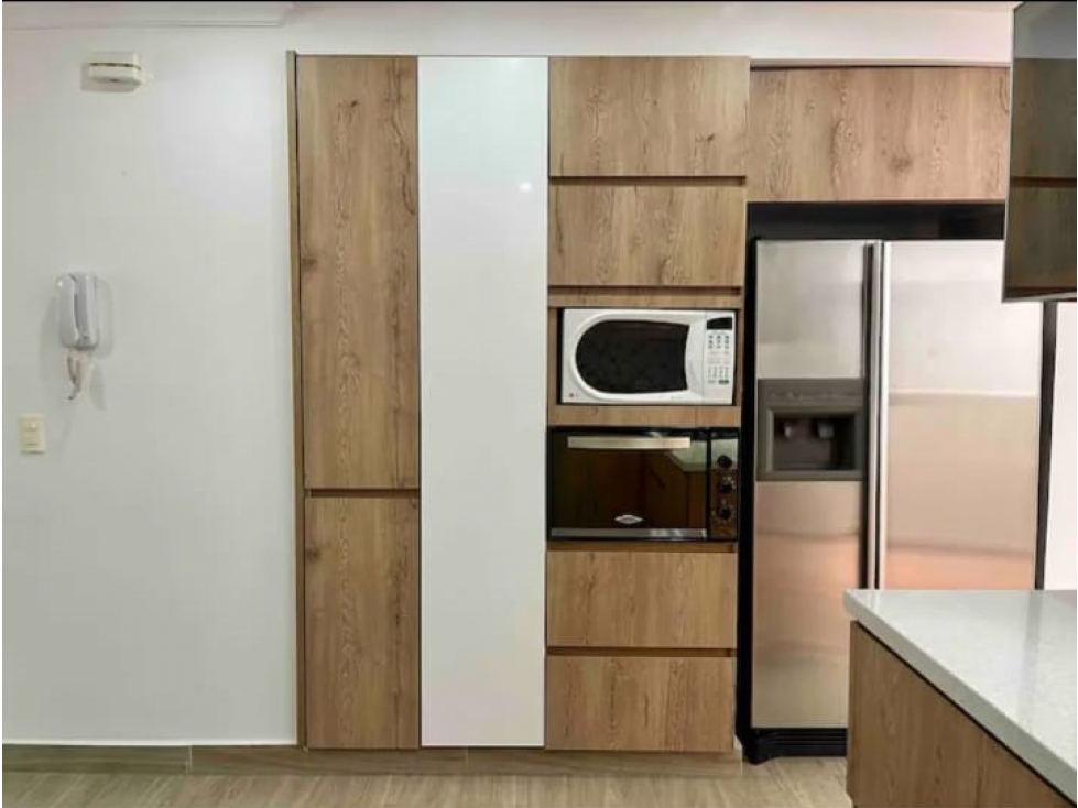 SE VENDE APARTAMENTO EN LAURELES MEDELLIN — foto 4