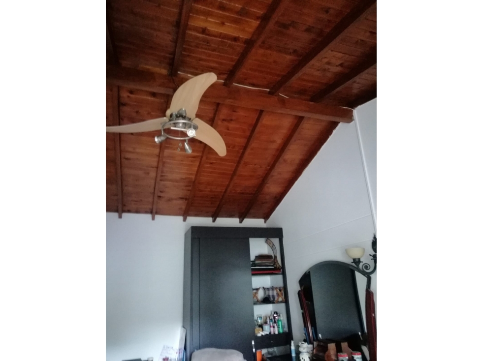 SE VENDE CASA EN ENVIGADO SECTOR LOMA LAS BRUJAS — foto 4