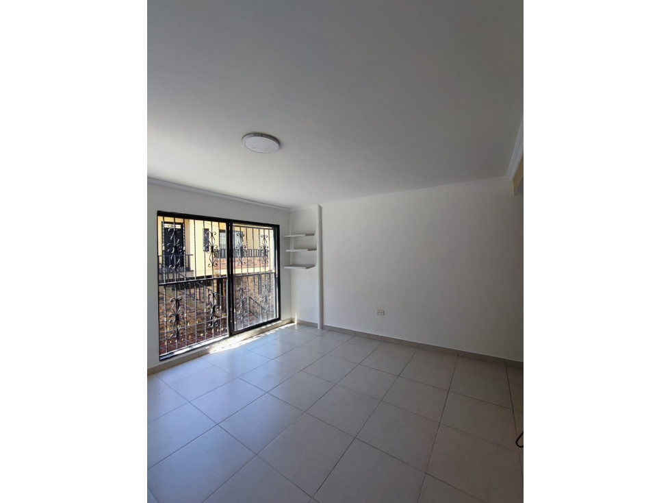 CASA EN ARRIENDO EN BUENOS AIRES MEDELLIN