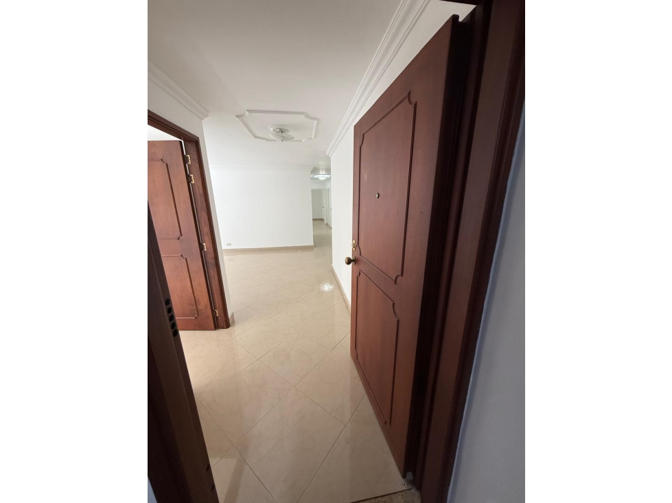 SE VENDE APARTAMENTO EN LAURELES MEDELLIN — foto 6