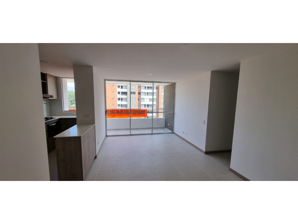 SE VENDE APARTAMENTO EN LOS COLORES MEDELLIN — foto 2